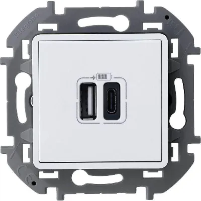 Устройство зарядное Inspiria с 2-мя USB разьемами A и C 240В/5В 3000мА бел. IEK 673760